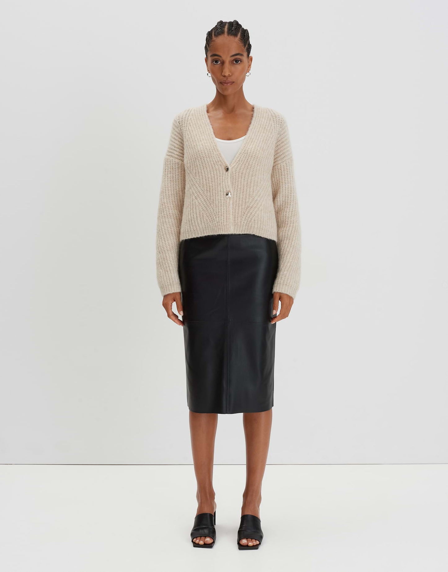 Ofiona (Black)