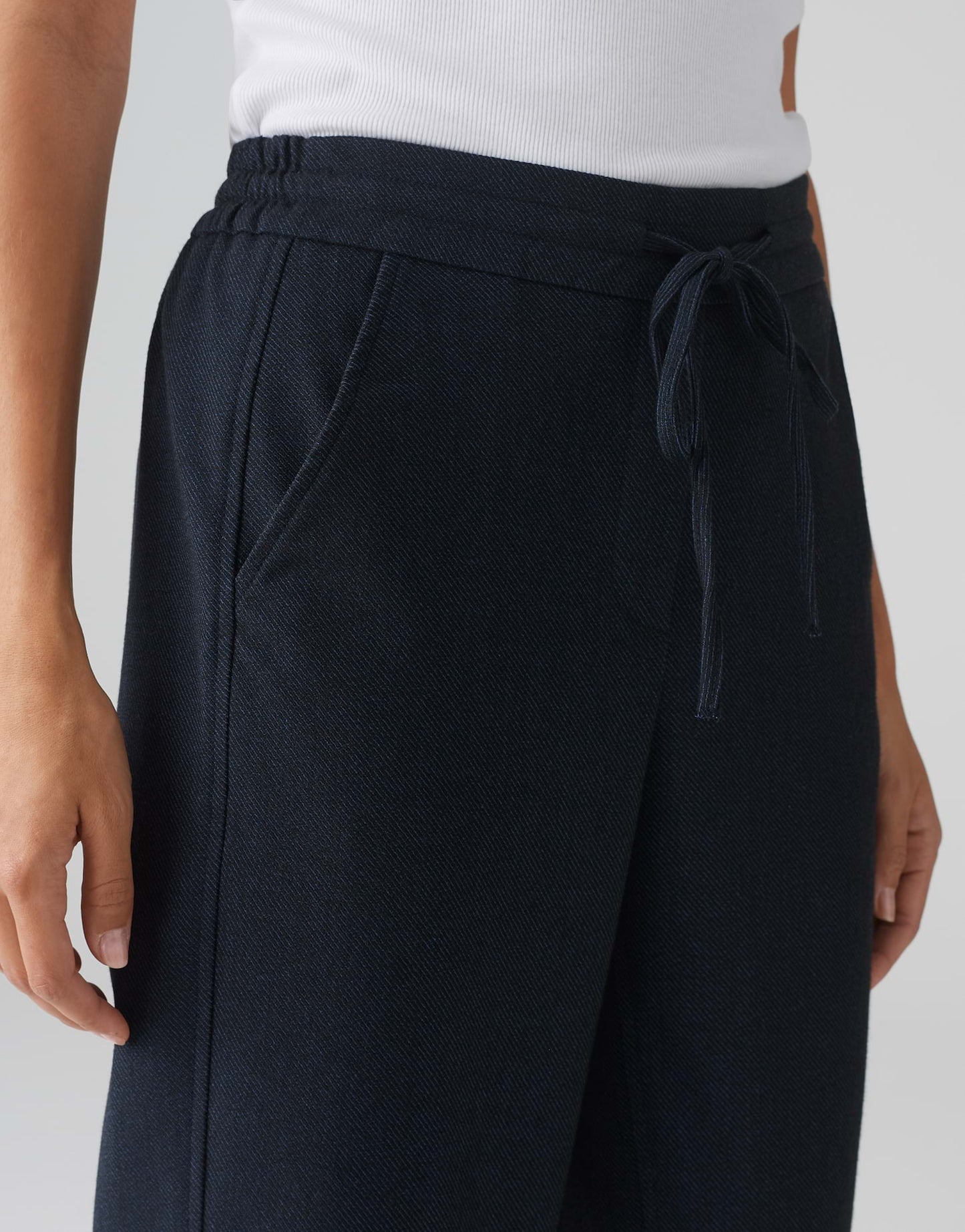 Lilara (Coal Blue)