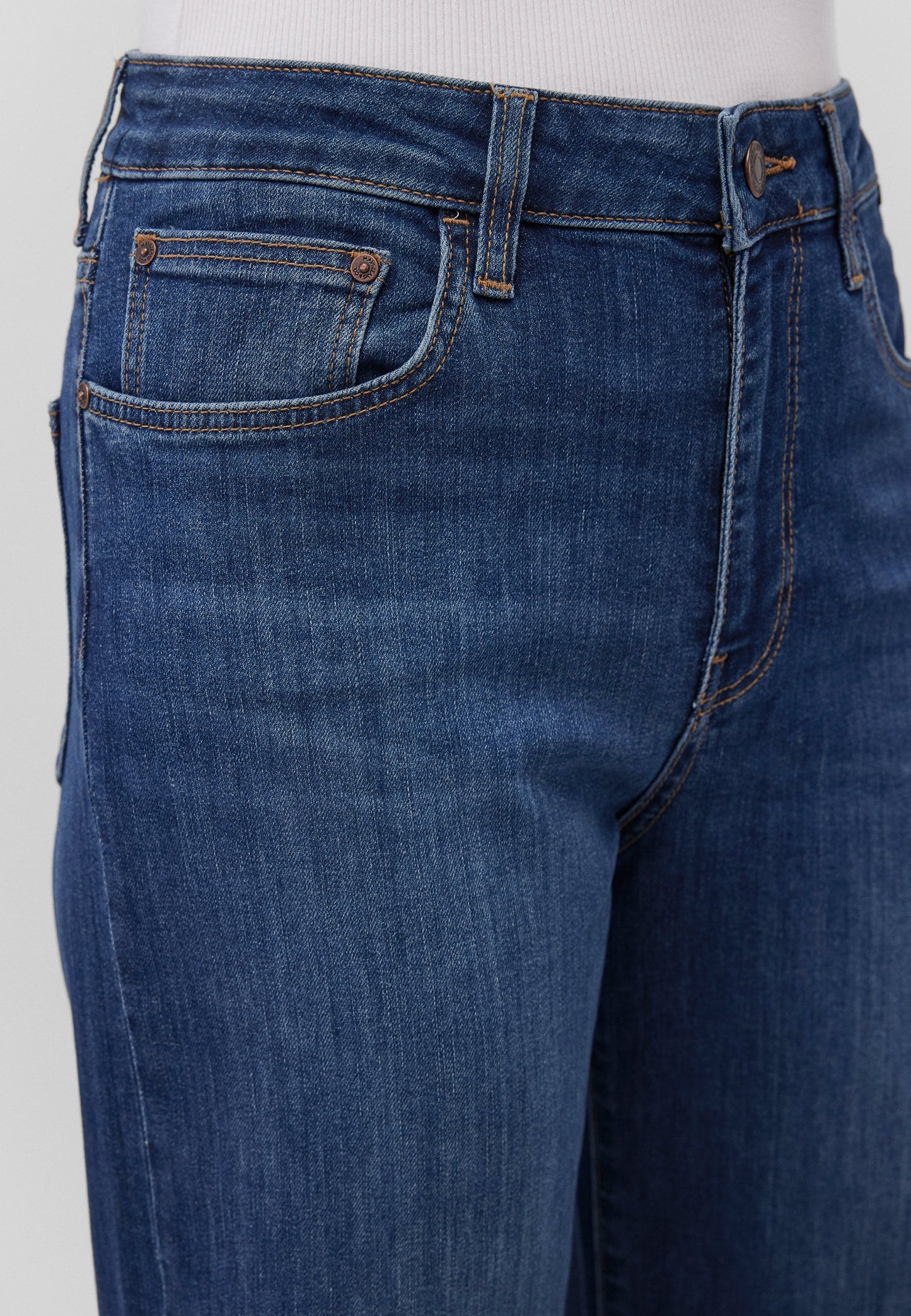 Malibu (Dark Blue Ever)