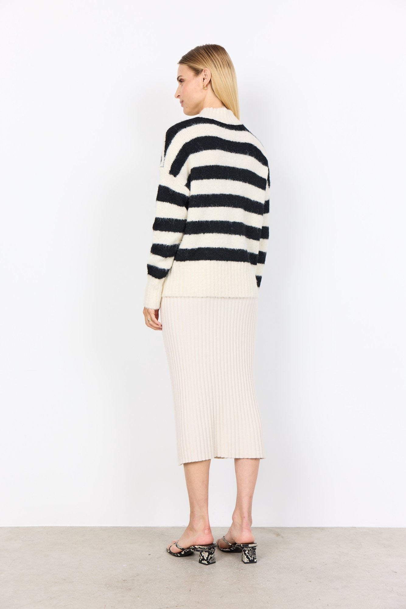 Sc-ilene 4 (9999c 9999c Black Co)