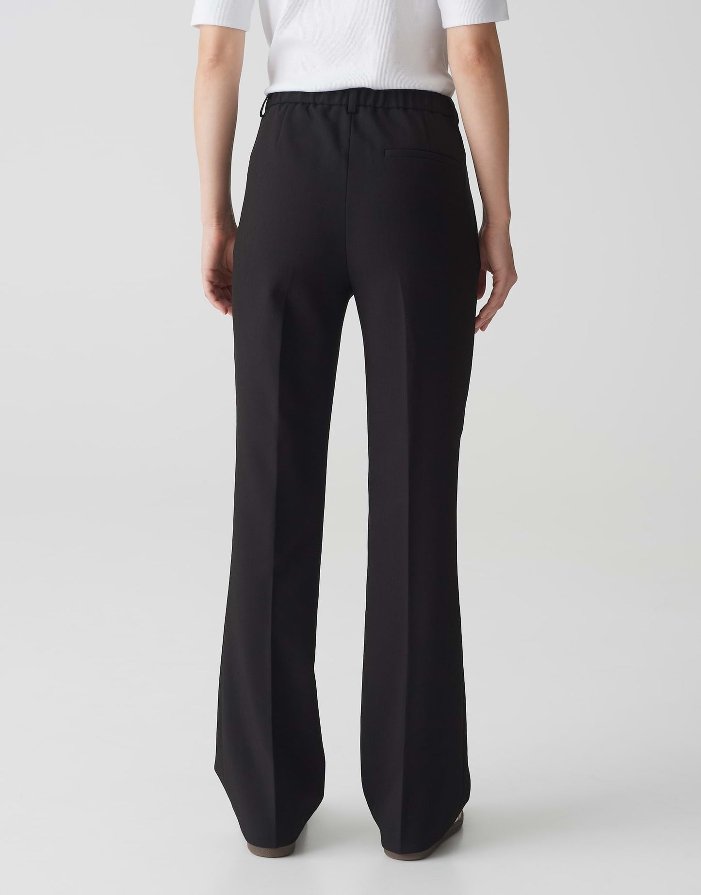 Meggieh (Black)