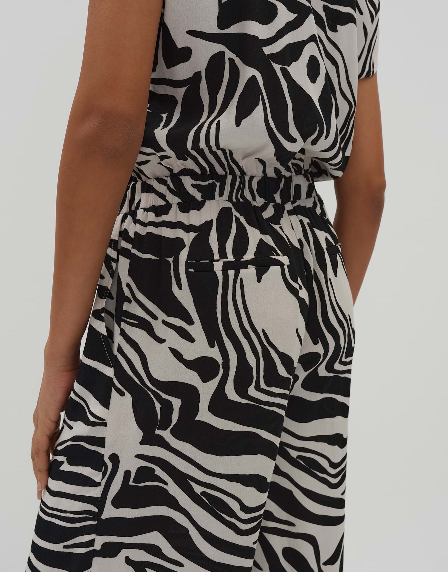 Cetara (Black)