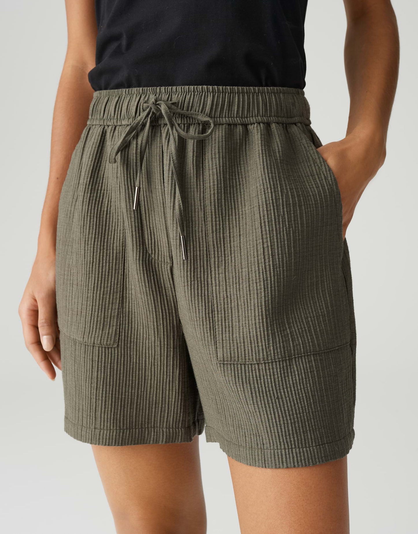 Melane shorts (Olive Leaf)