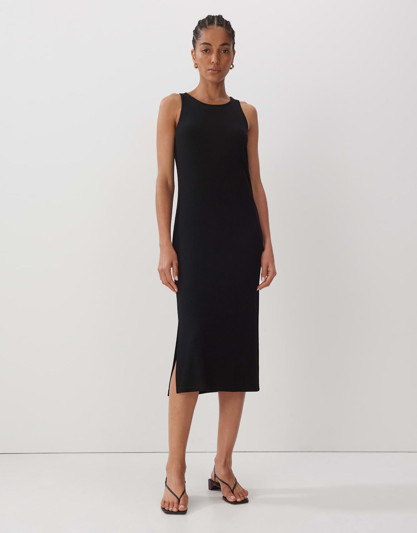 Qahara (Black)