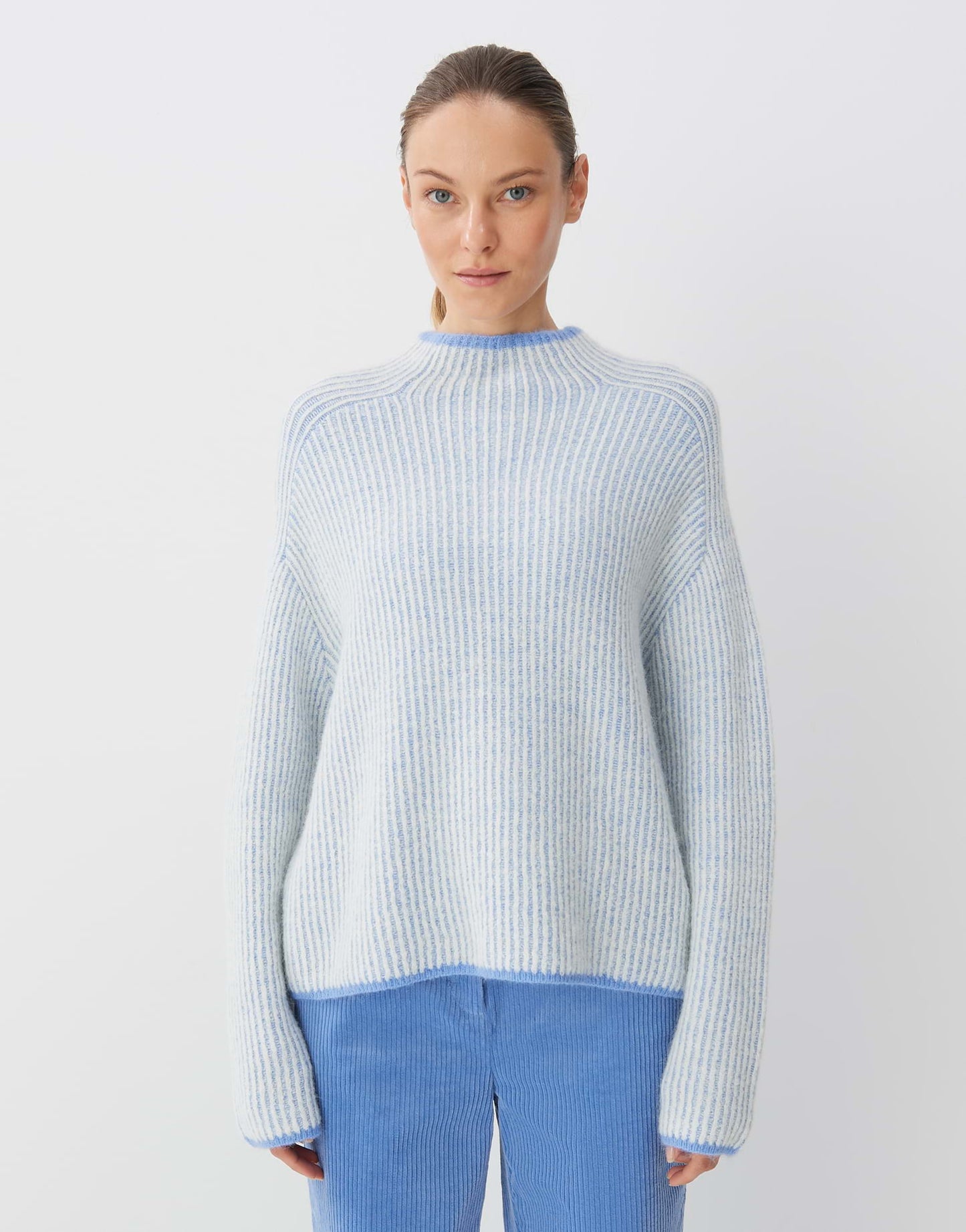 Tosia (Balance Blue)