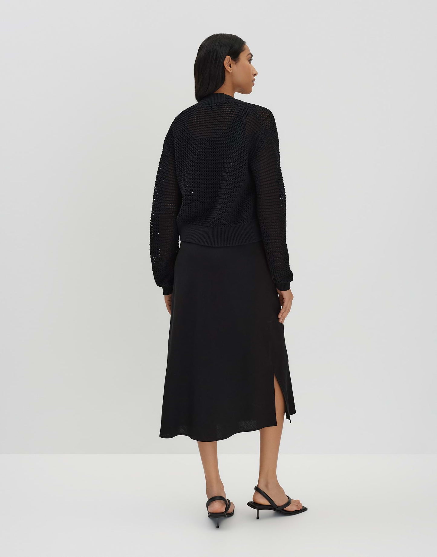 Tomina (Black)