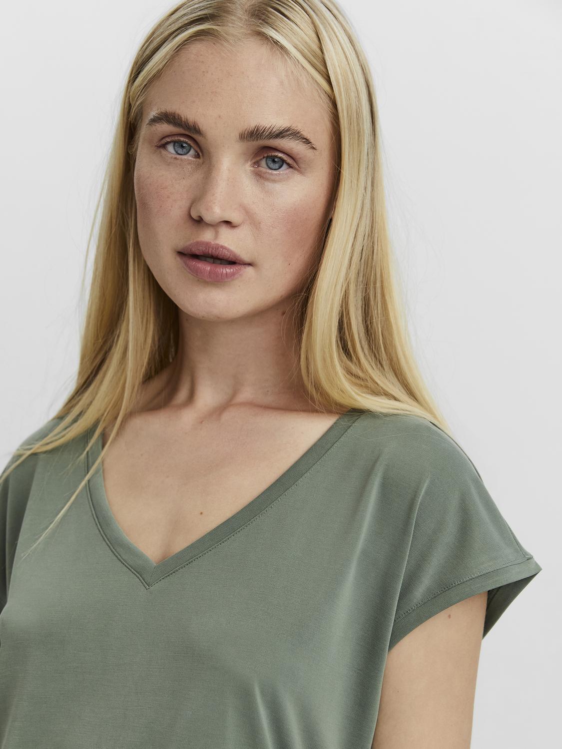 Vmfilli Ss V-neck Tee Ga Noos (Laurel Wreath)