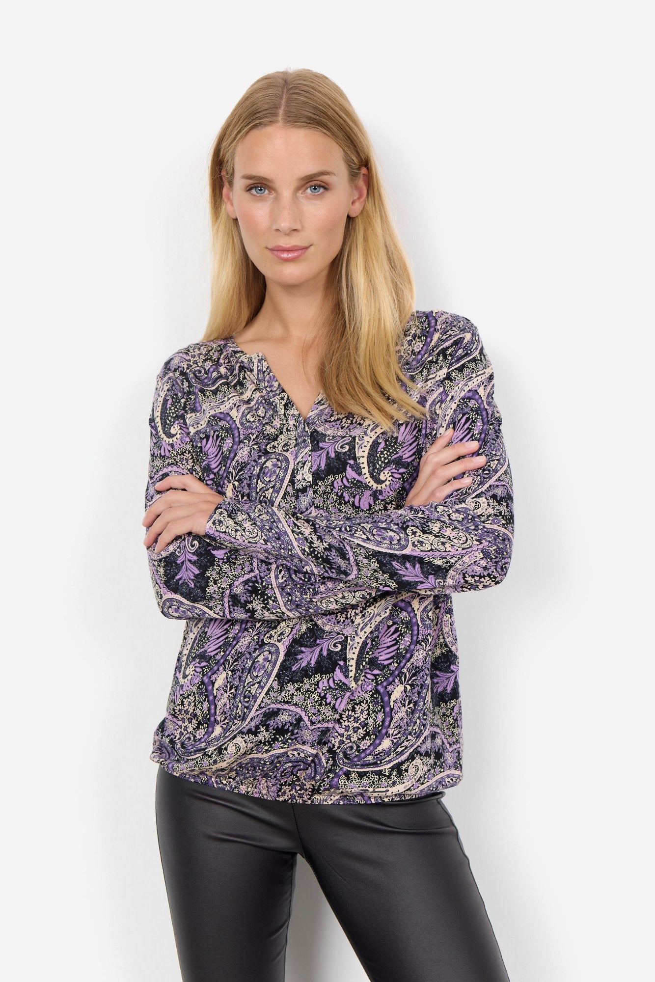 Sc-felicity Aop 438 (5912c 5912c Dk Grape)