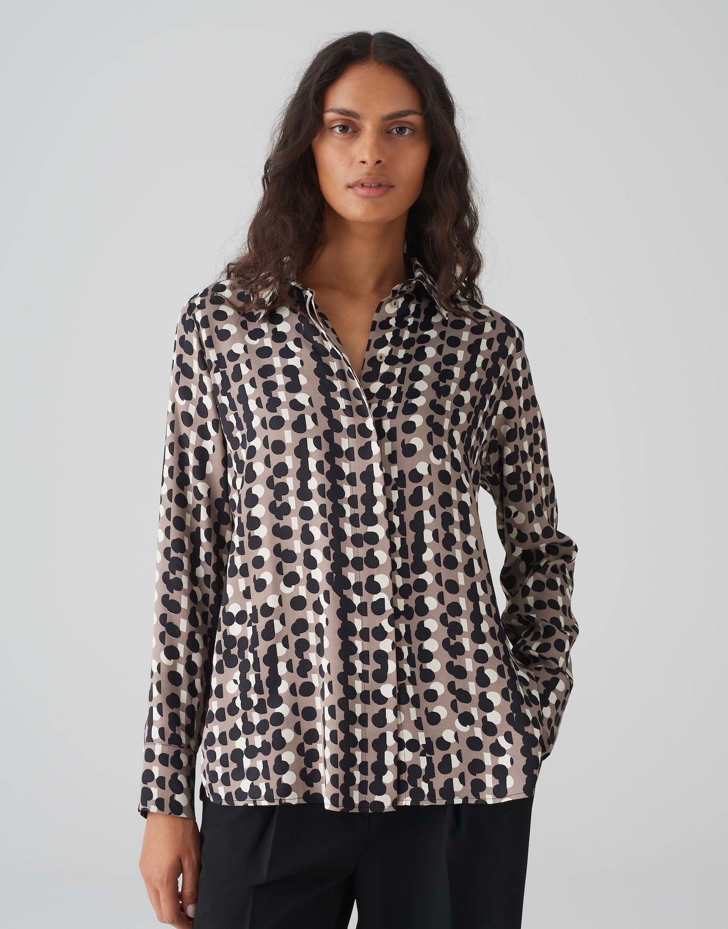 Fosmo (Warm Taupe)