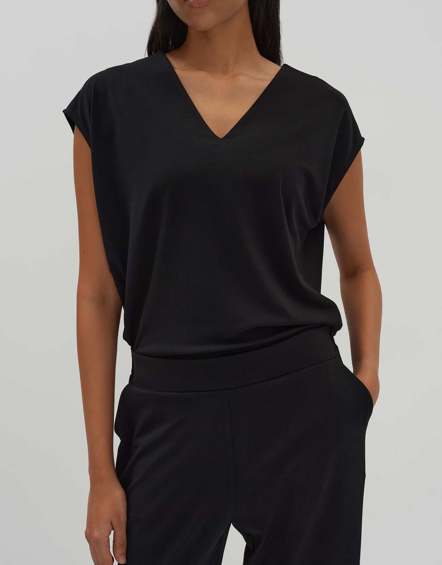 Celaria (Black)