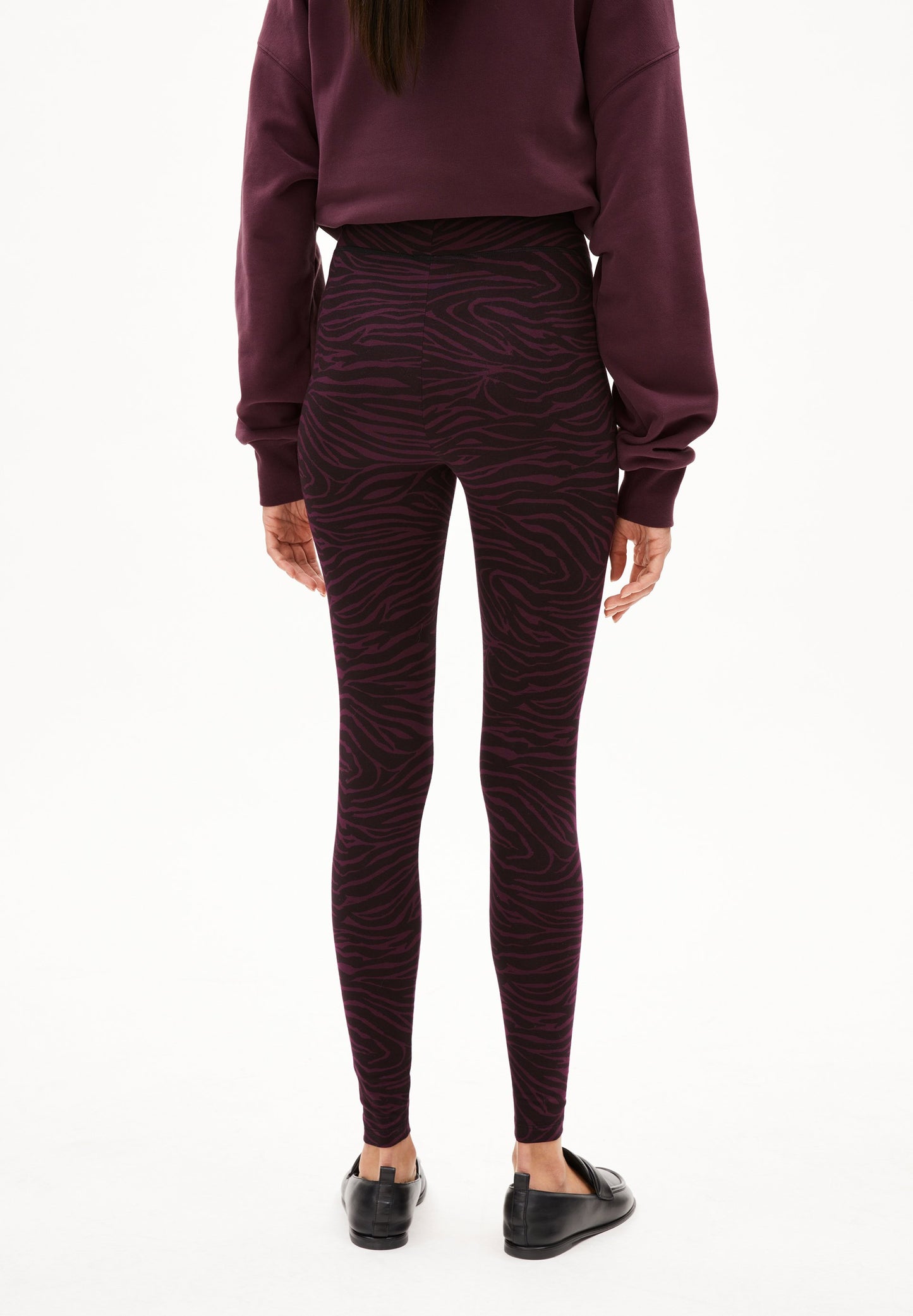 Faribaa Zebraraa (Dark Cranberry)