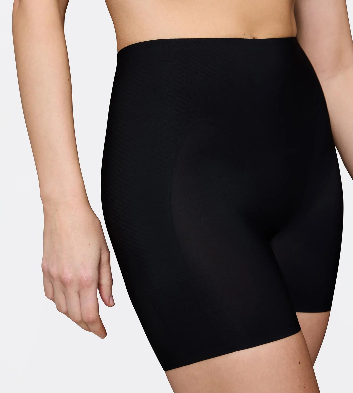BMU Illusion Curve HW Short (Black)