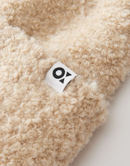 Awomi cap