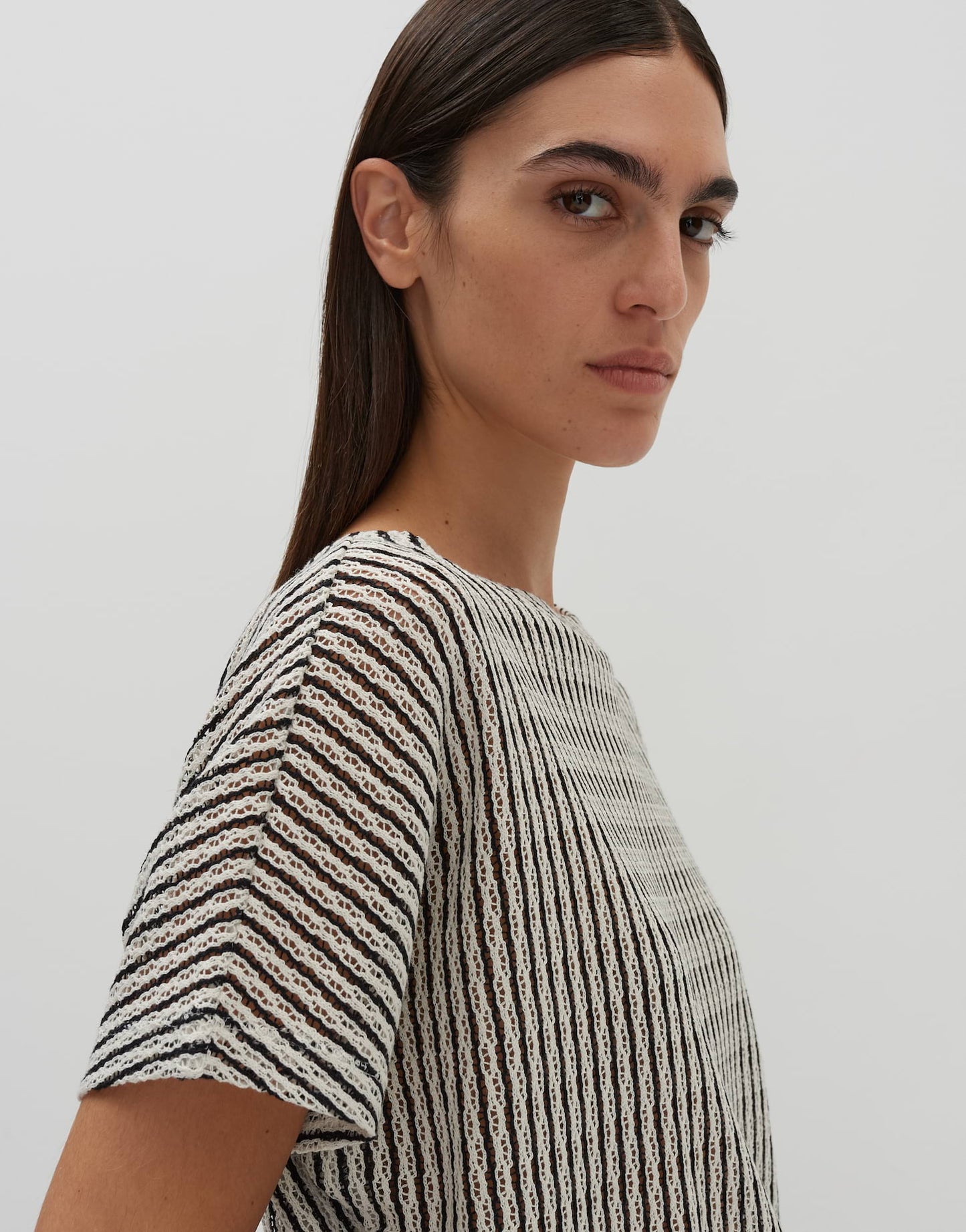 Umila (Black)