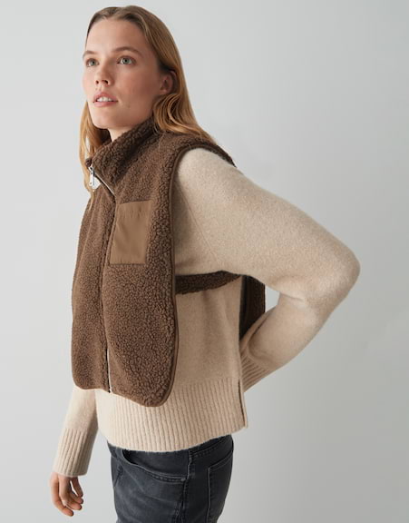 Atuba cape