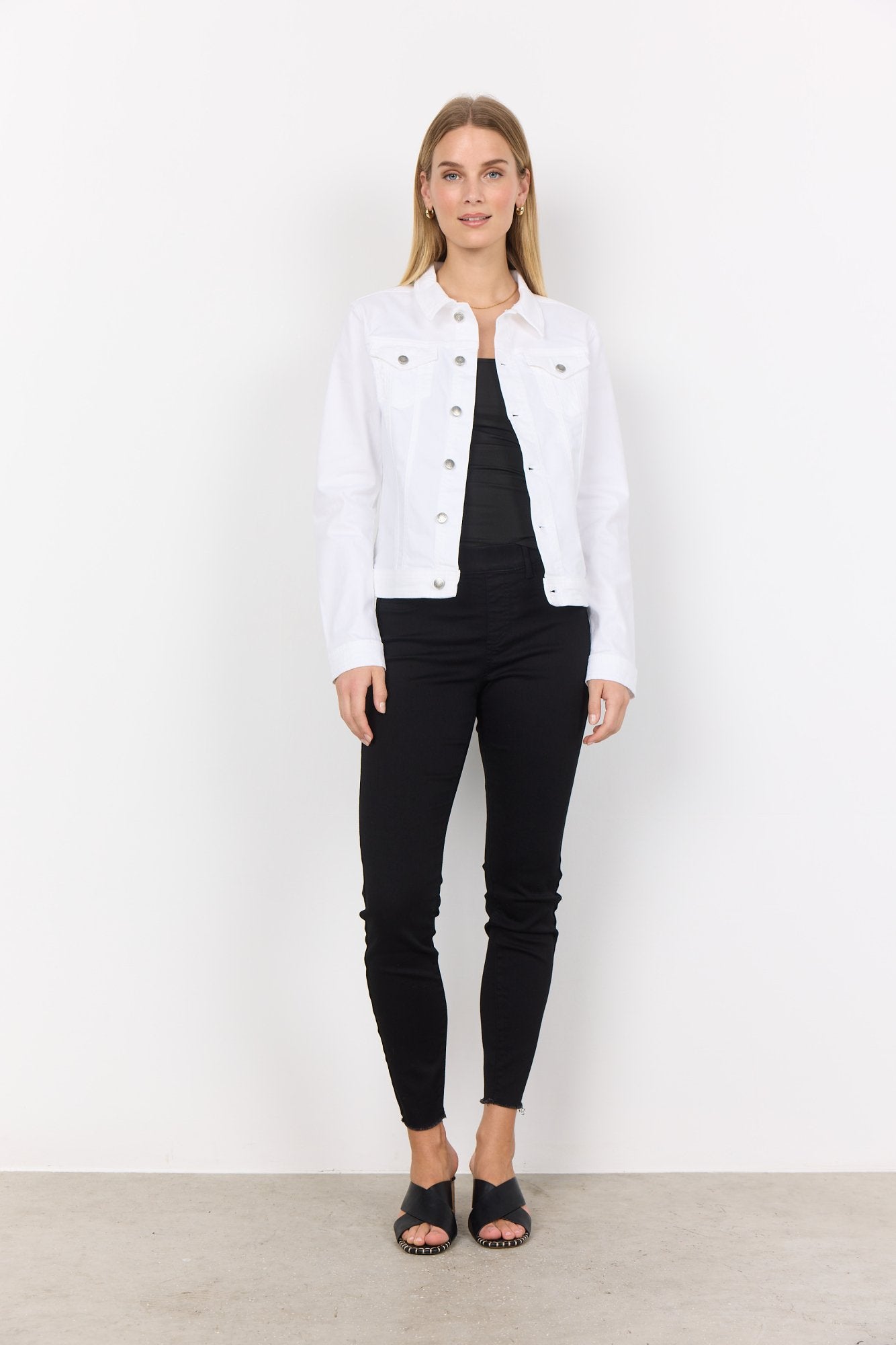Sc-erna 2 (White)