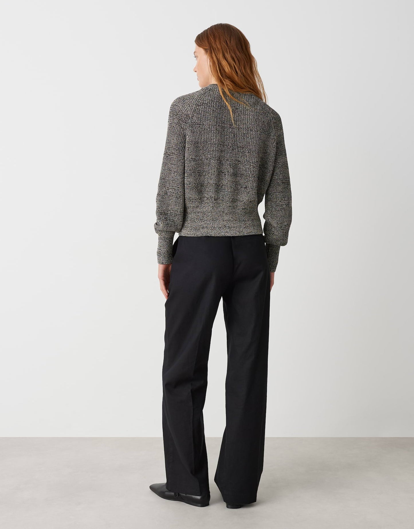 Dolpine (Black)