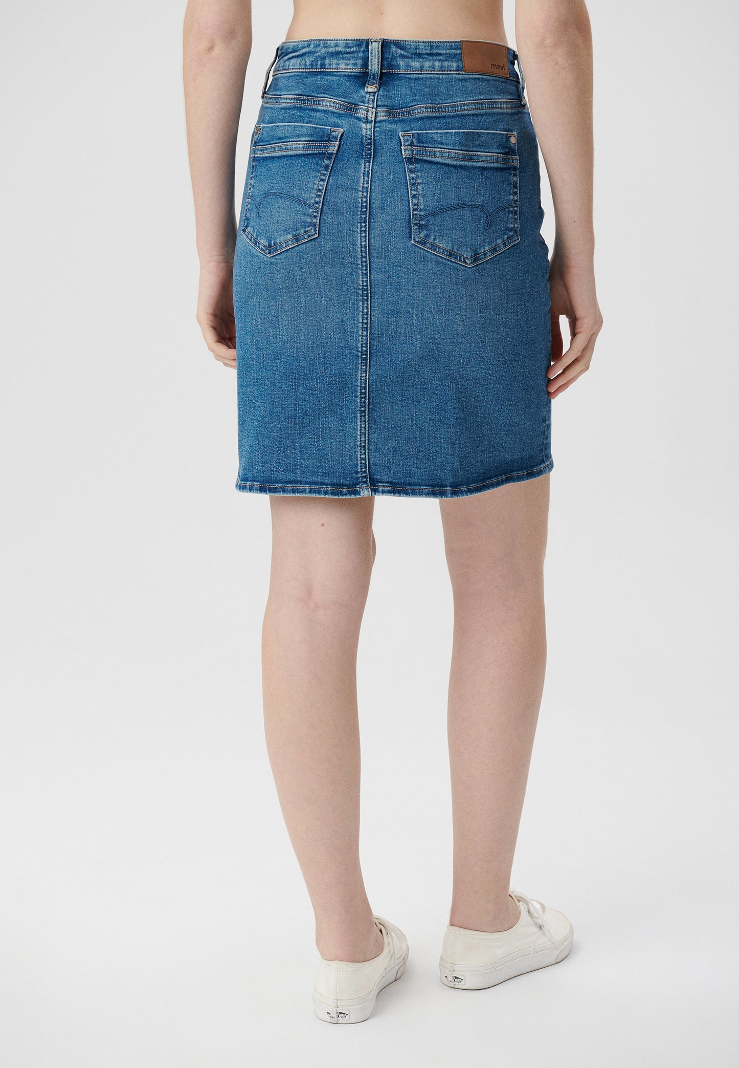 Renee (Mid Vintage St)