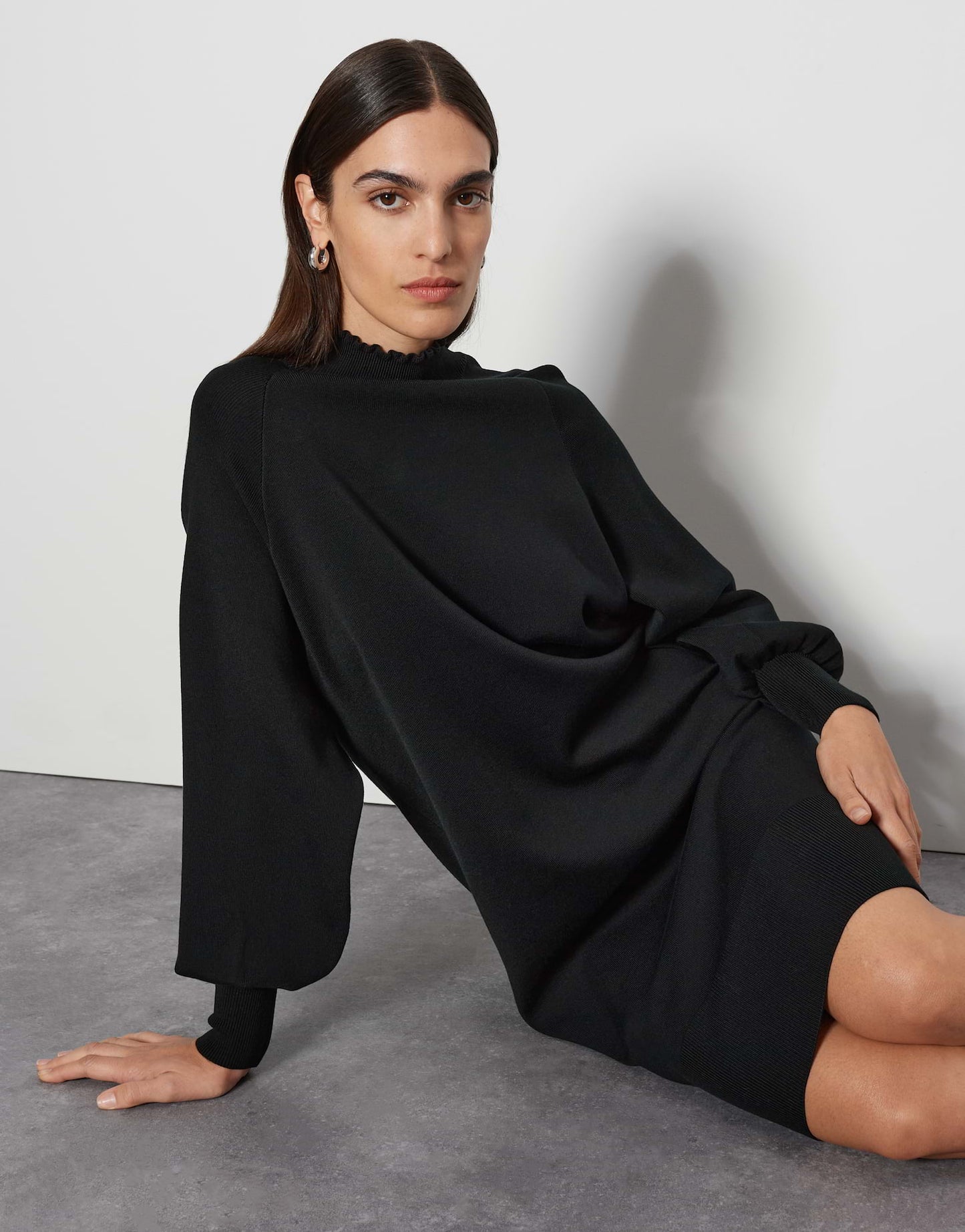 Quarisi (Black)