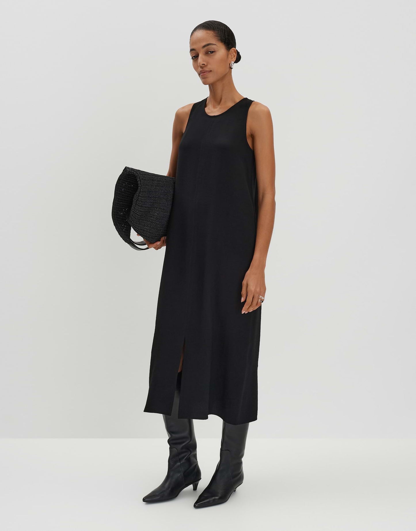 Qhili (Black)