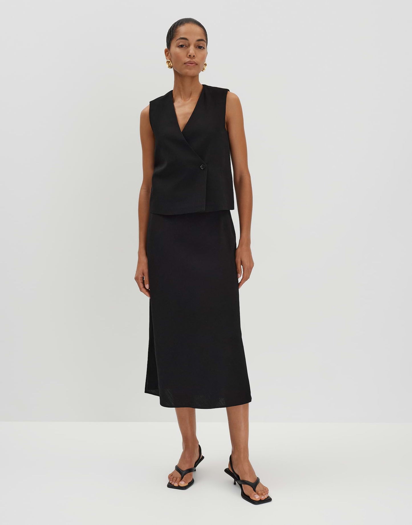 Nabril (Black)