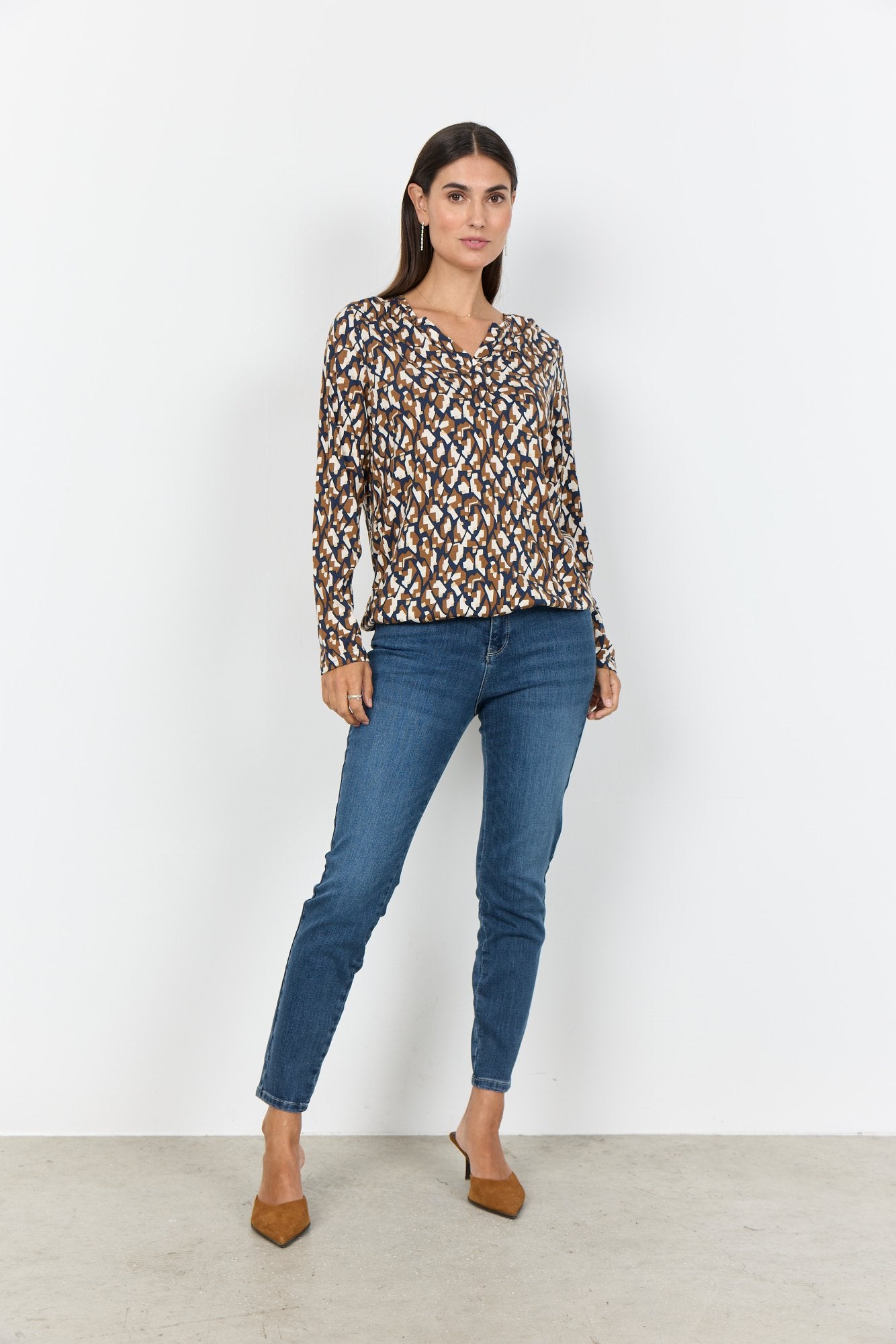 Sc-felicity Aop 527 (6905c 6905c Navy Bla)