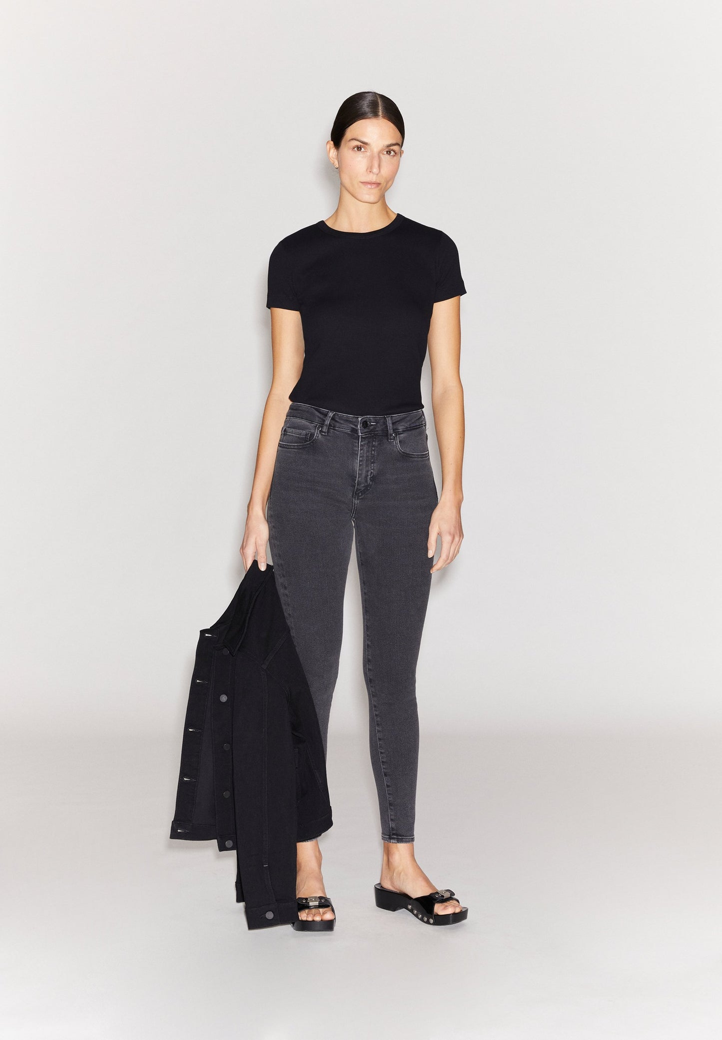 Tillaa (True Black Wash)
