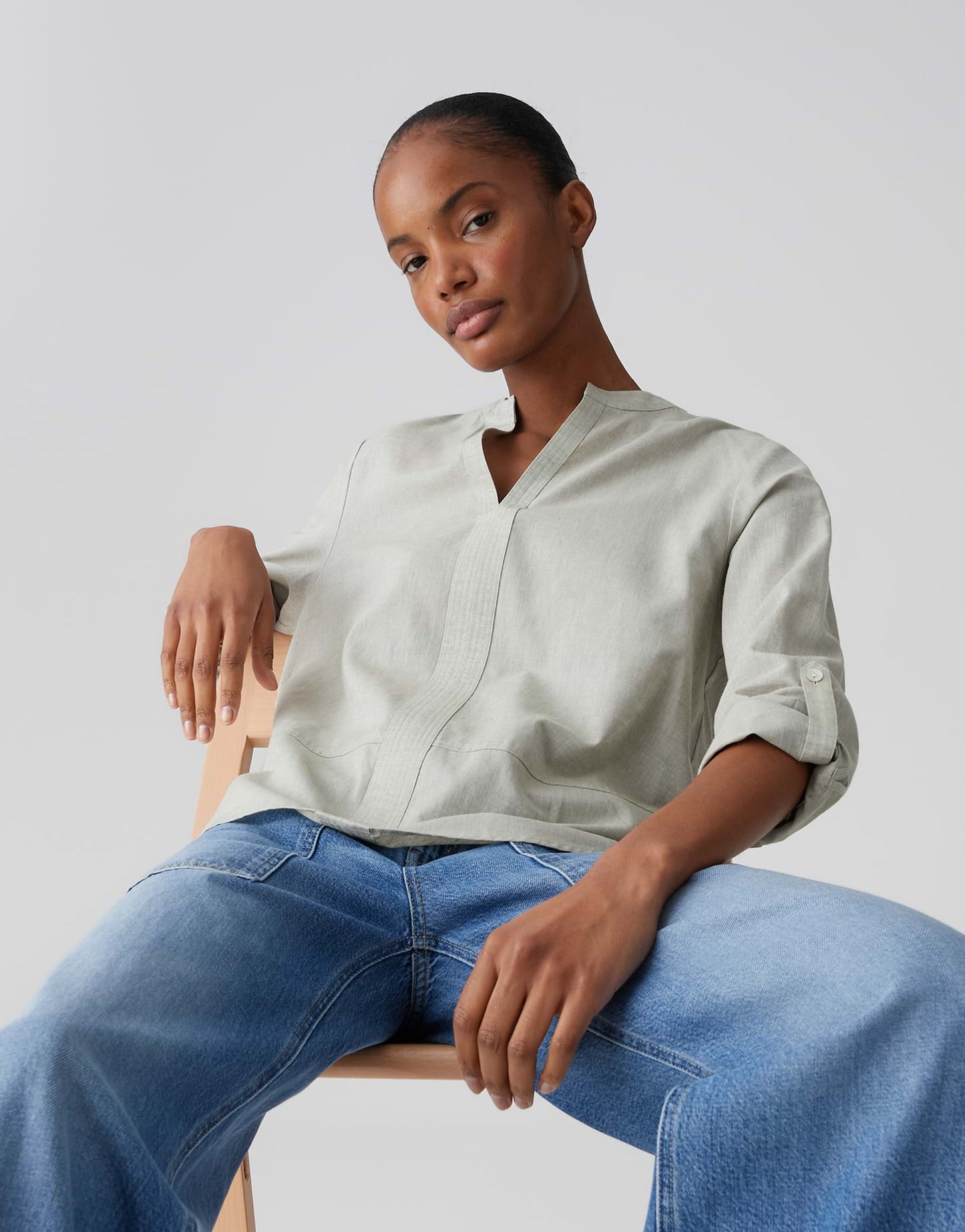 Feleen (Pale Olive)