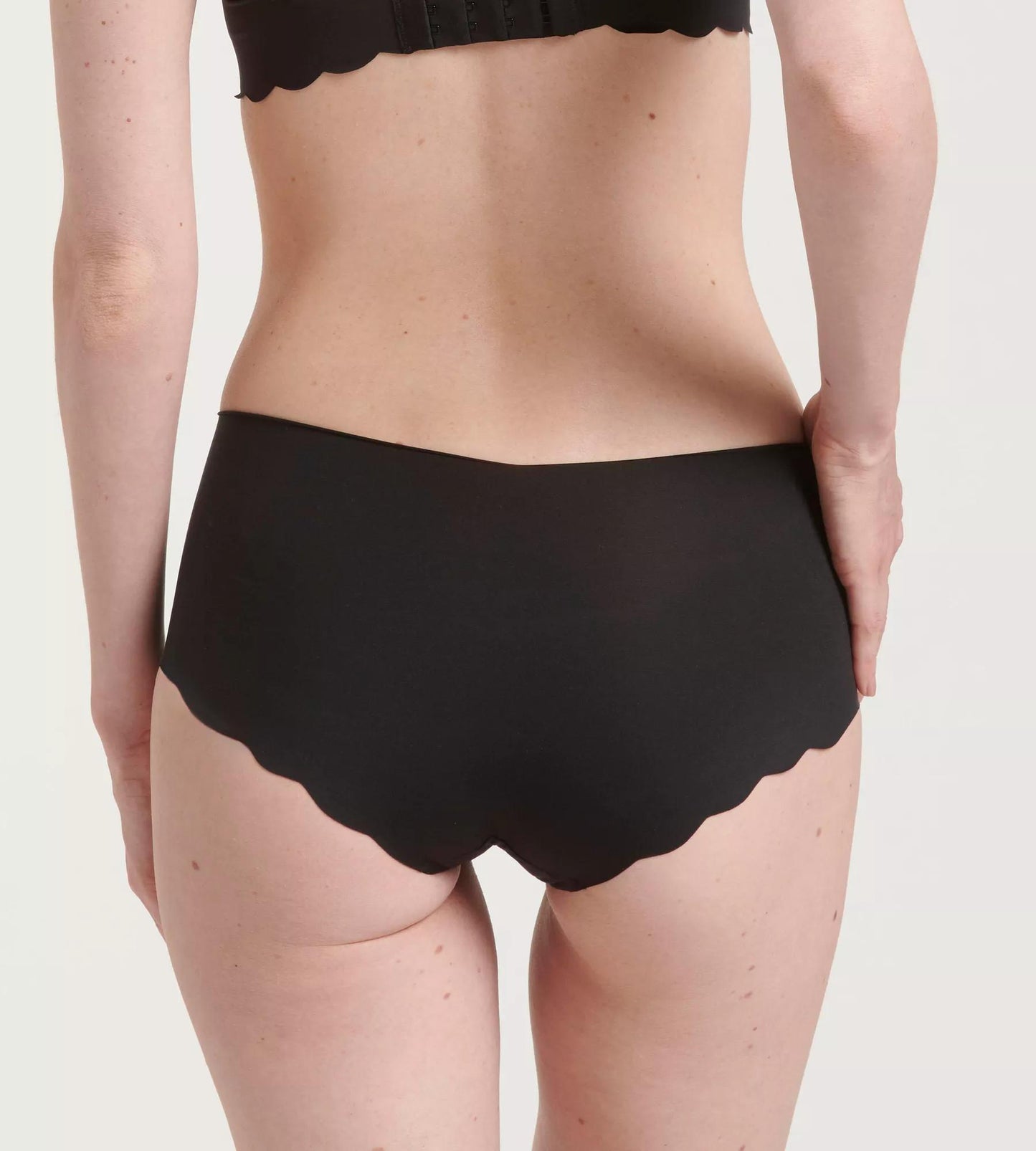 sloggi ZERO Microfibre 2.0 Short (Black)