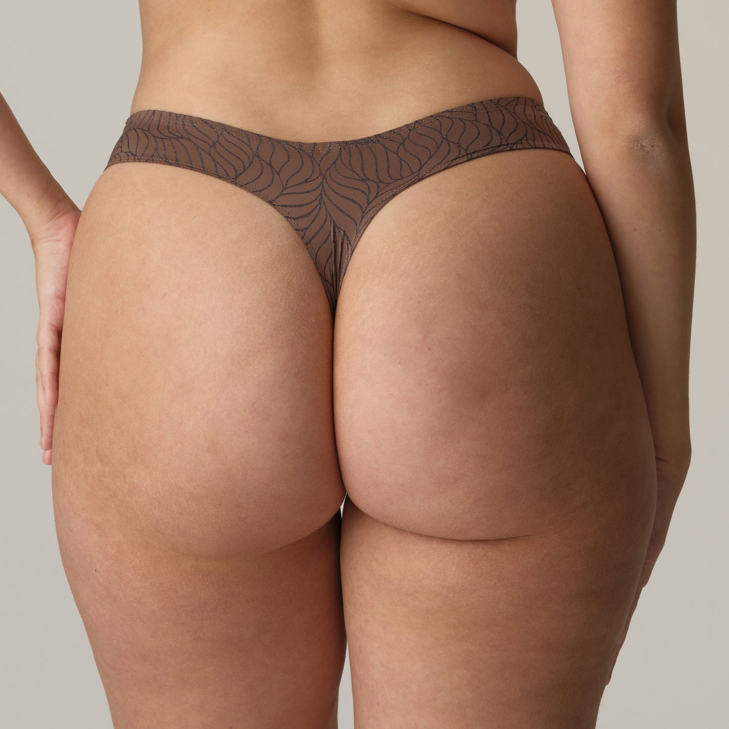 AJUSCO Caribe Taupe String (Cbt)