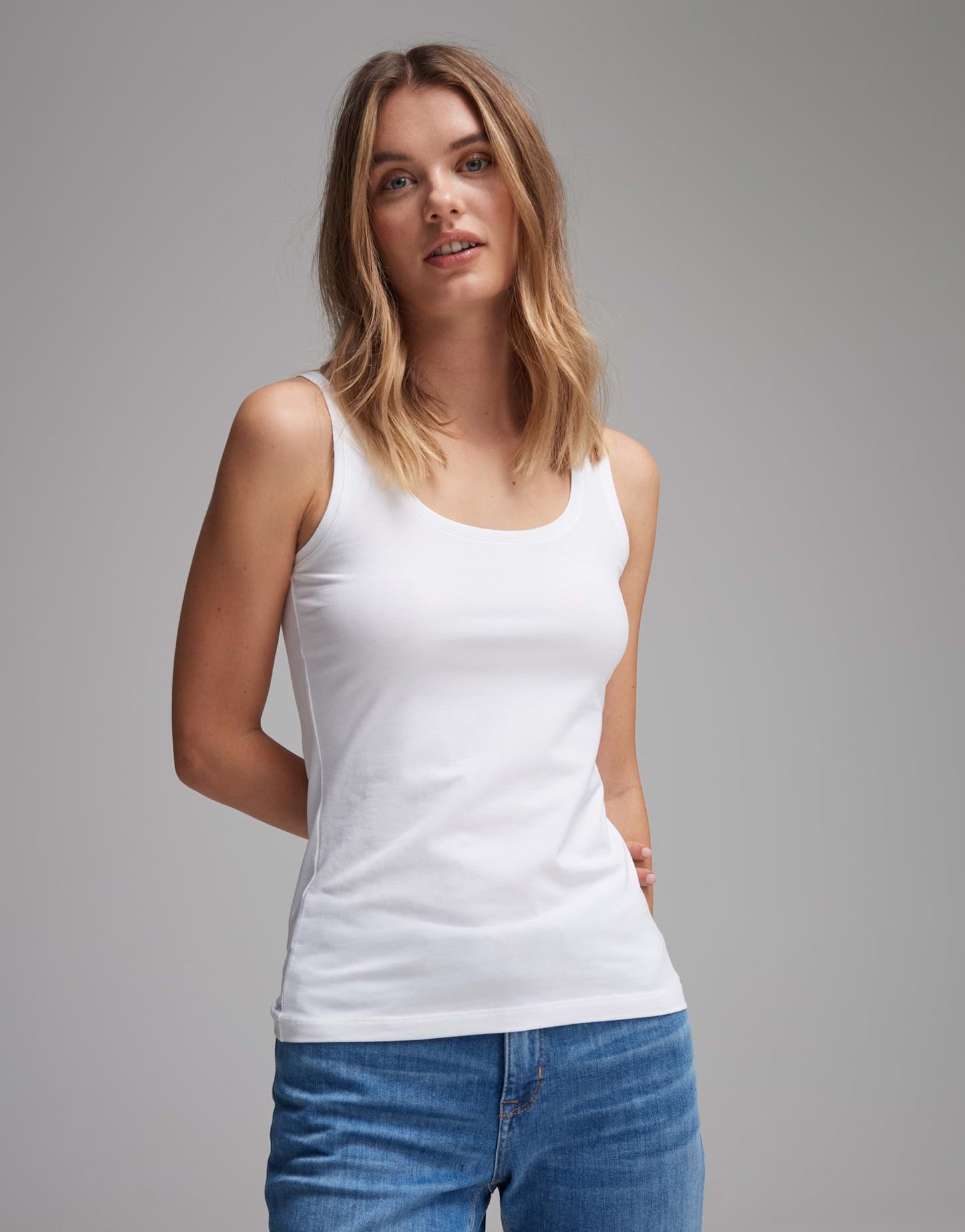 Imilia (White)