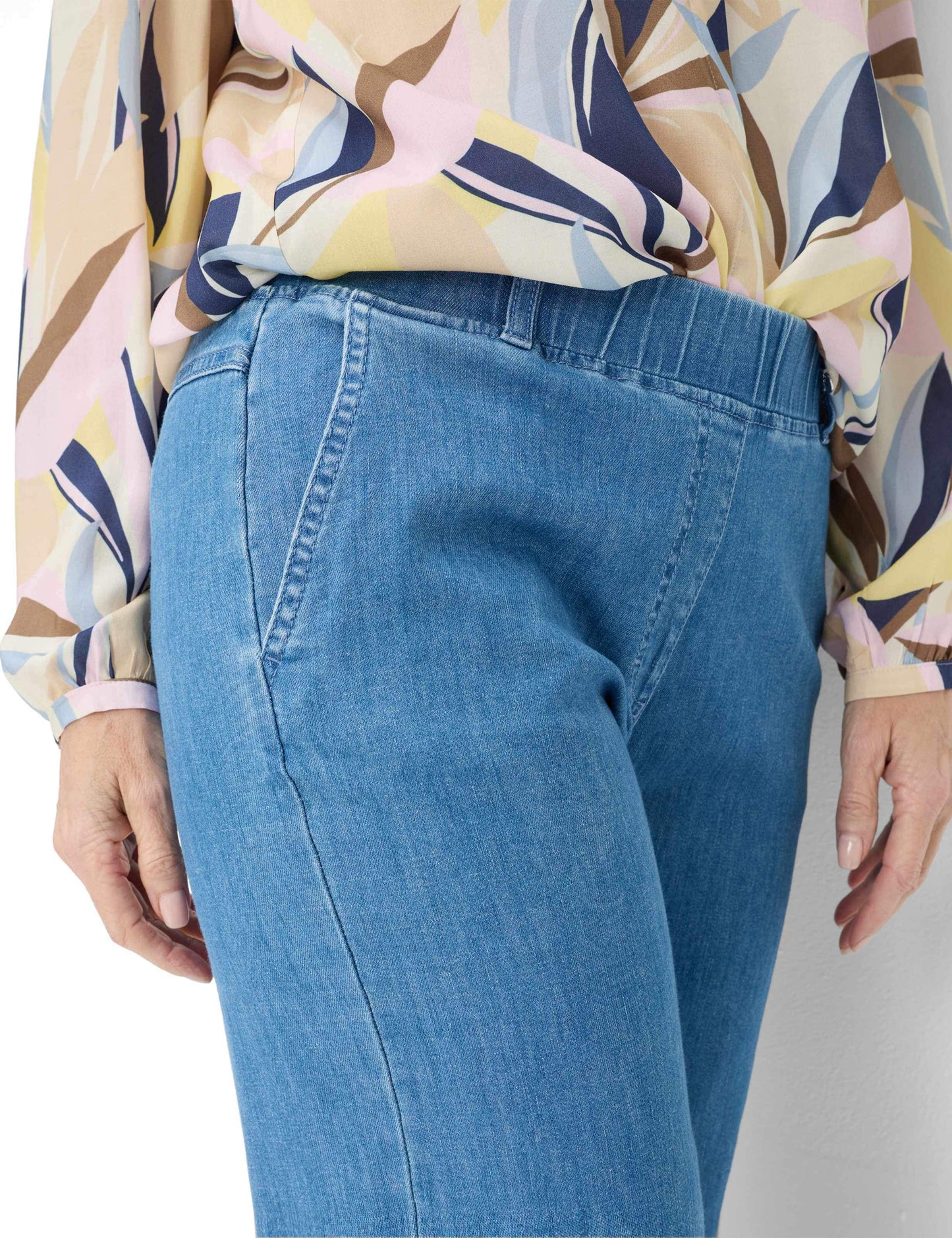 Style Pam Flared (Bleached)