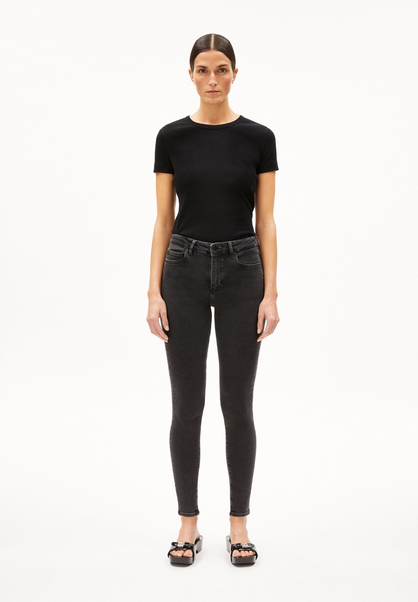 Tillaa (True Black Wash)