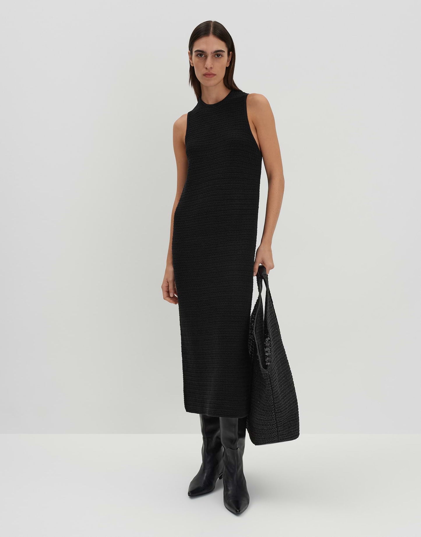 Quila (Black)