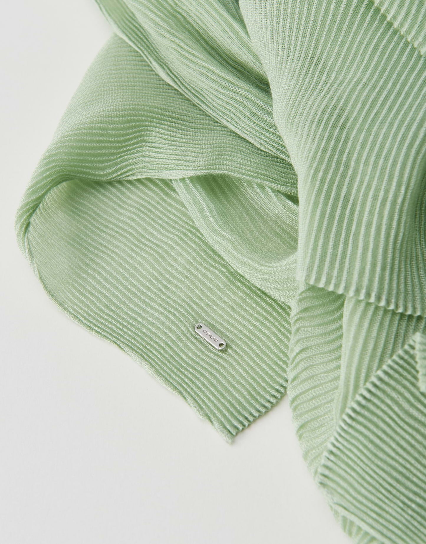 Alavande scarf