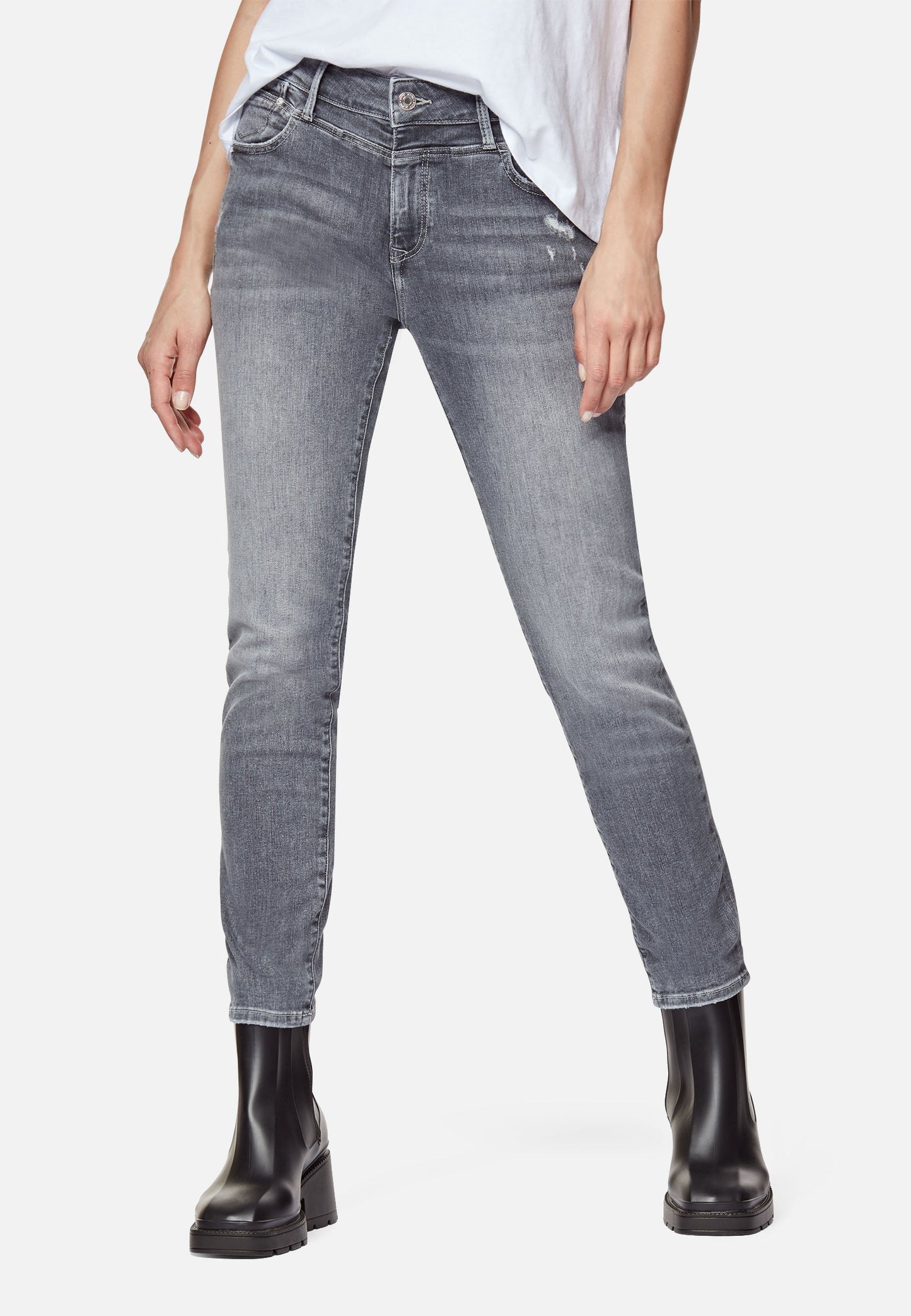 Sophie (Grey Ripped Me)