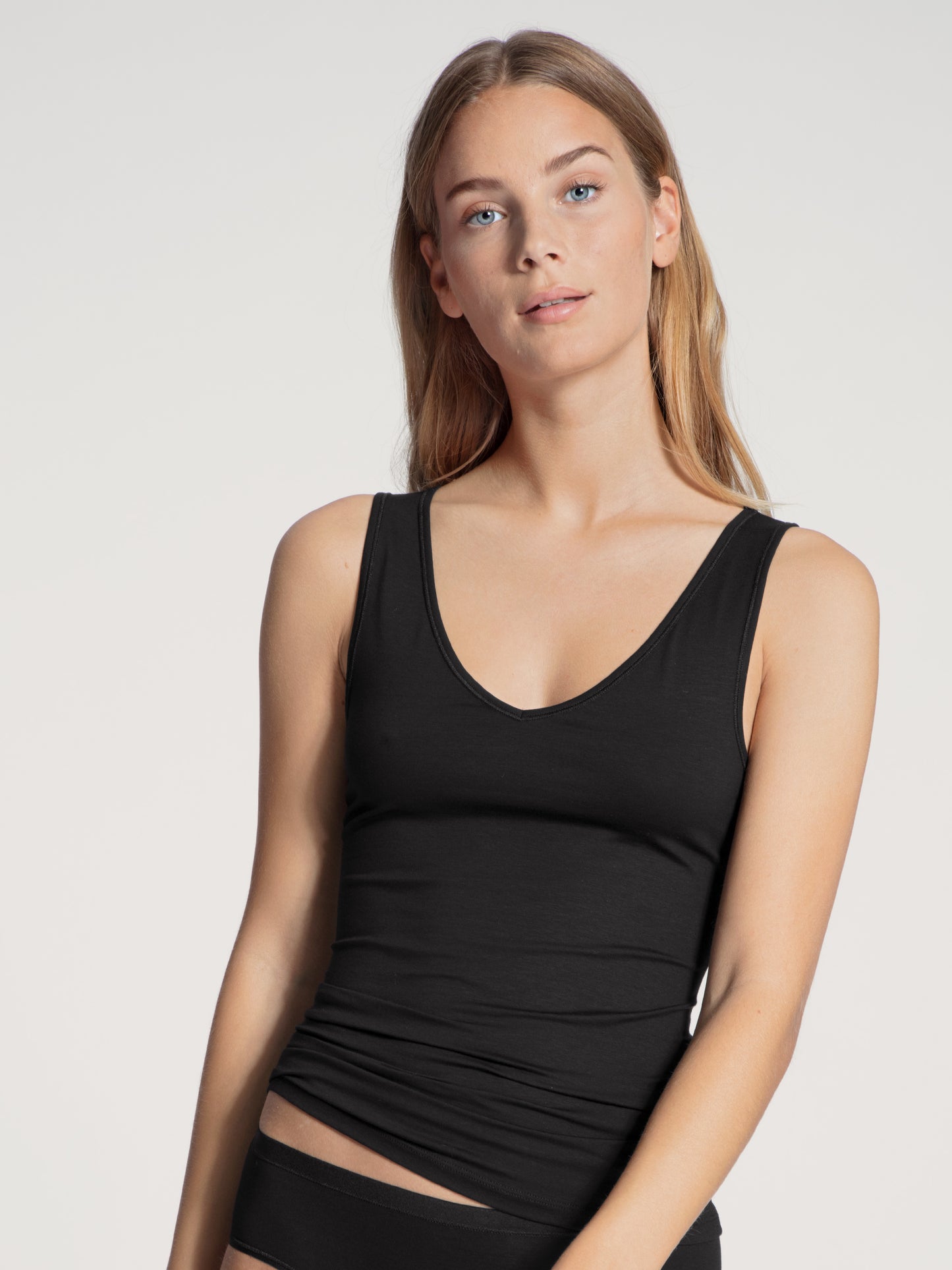 DAMEN Top ohne Arm (Schwarz)