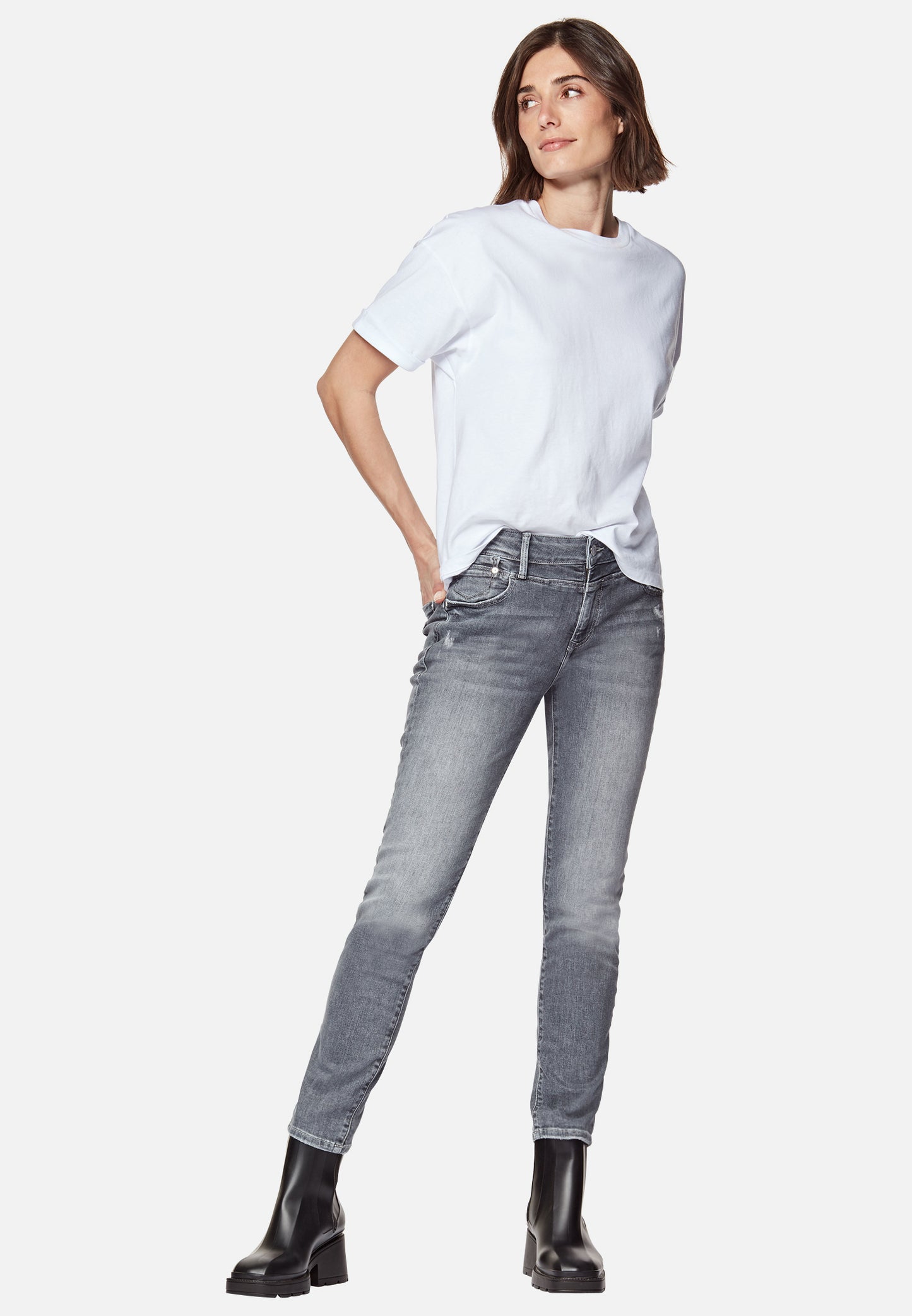 Sophie (Grey Ripped Me)