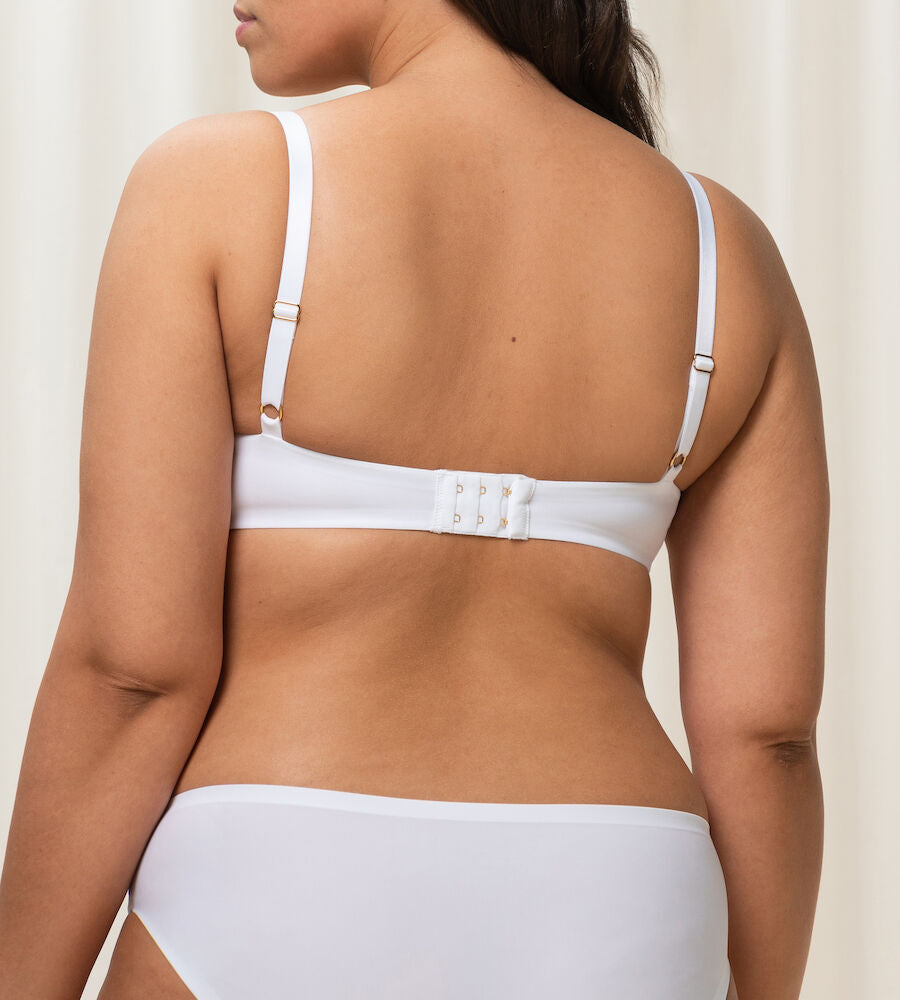Body Make-Up Essentials WP (White)