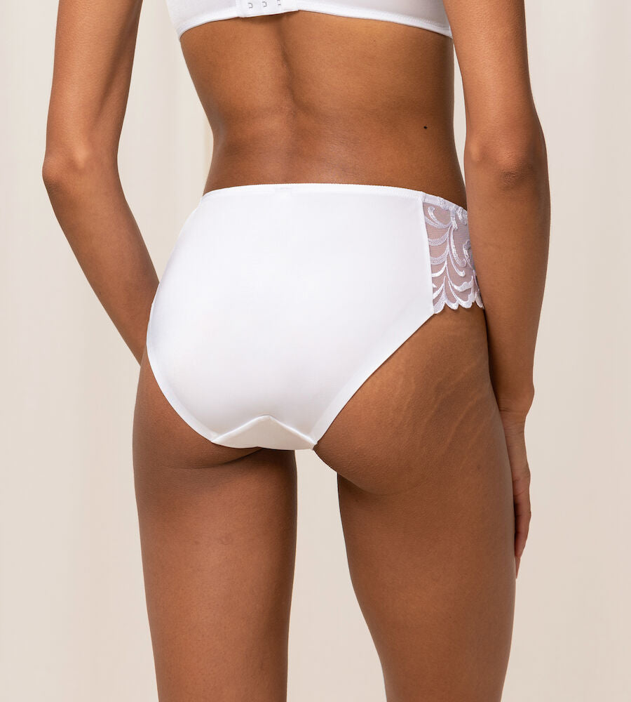 Modern Finesse Tai (White)