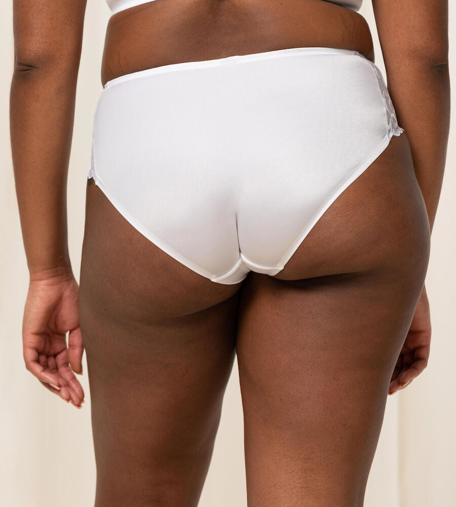 Modern Finesse Tai (White)