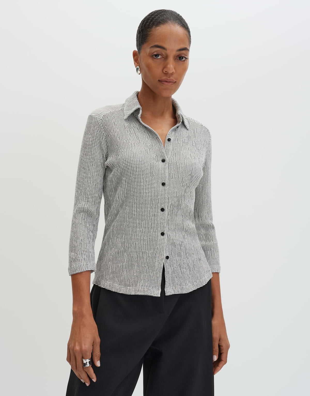 Kixie (Black)