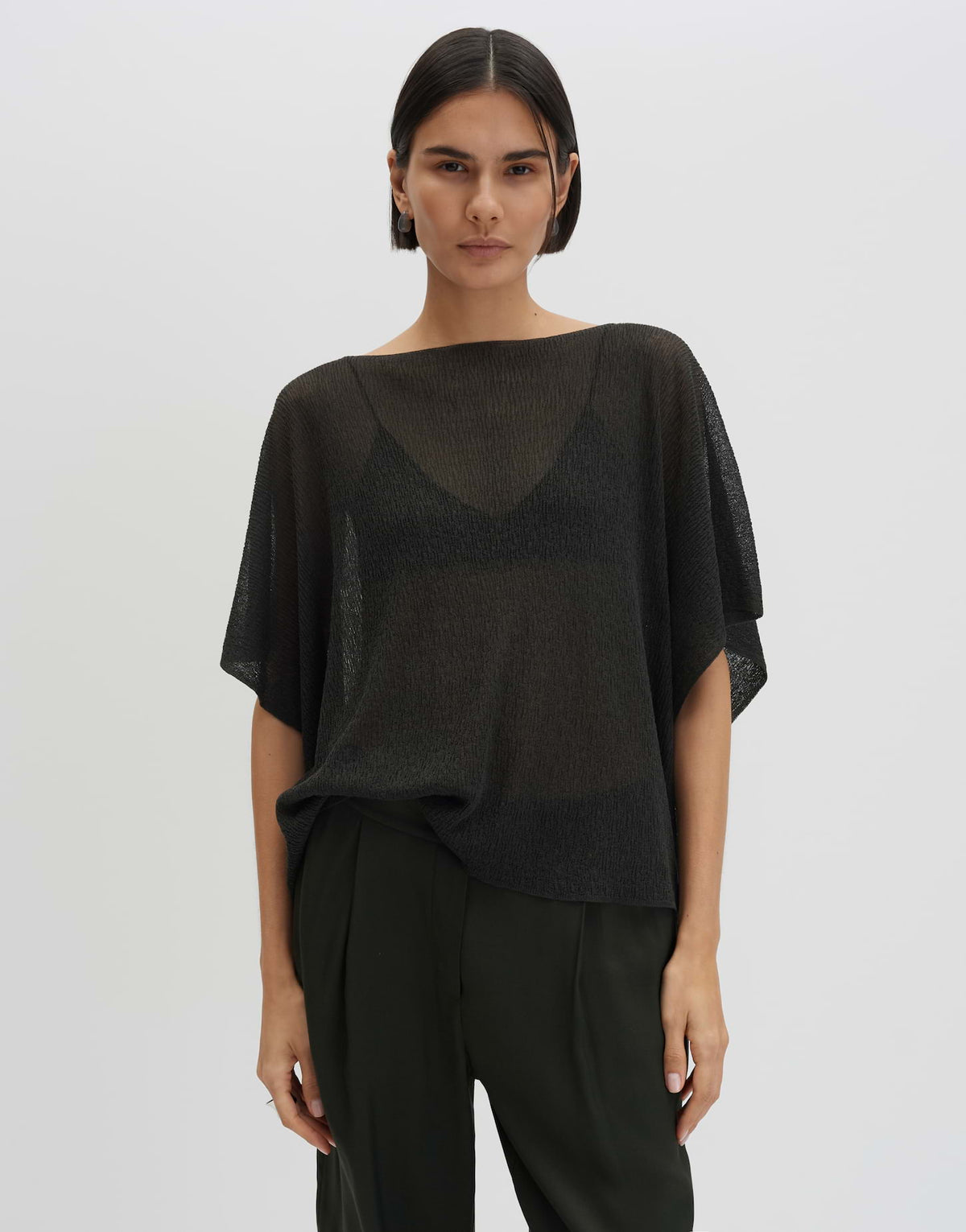 Beyara cape (Midnight Olive)