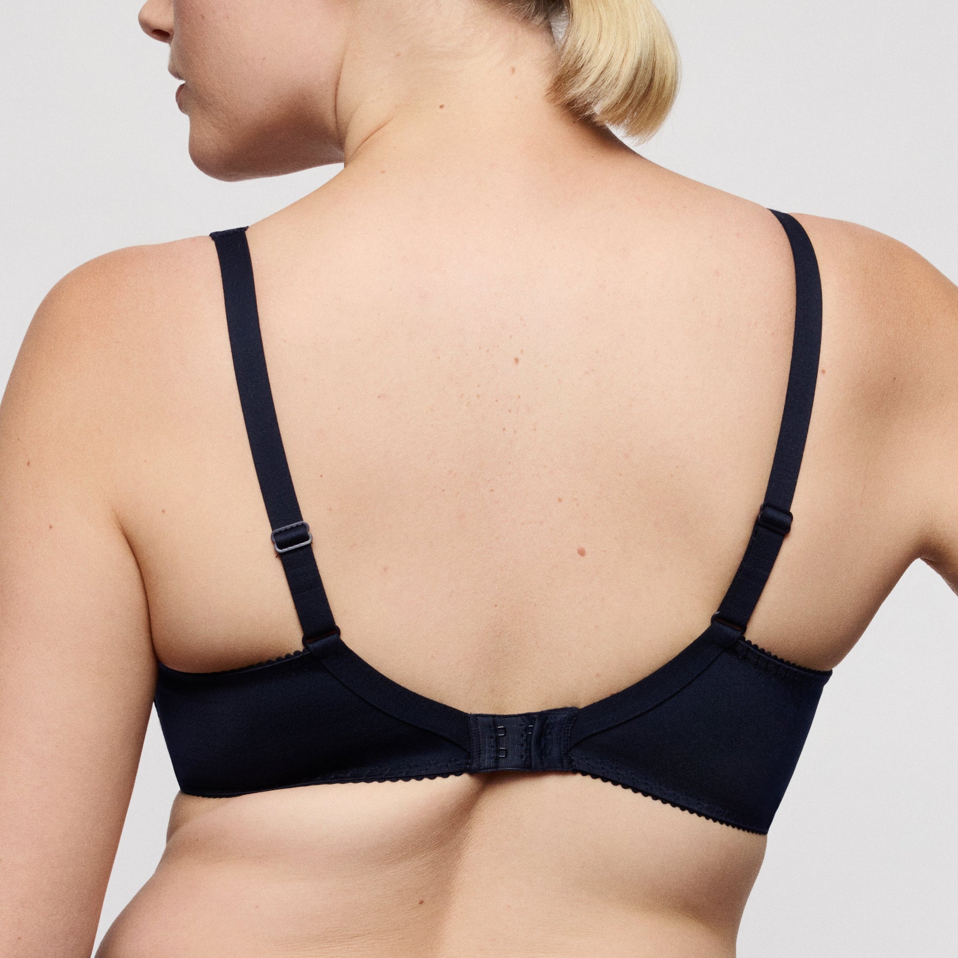 SALERNO midnight blue halb unterlegter BH tiefdek. (Mid)