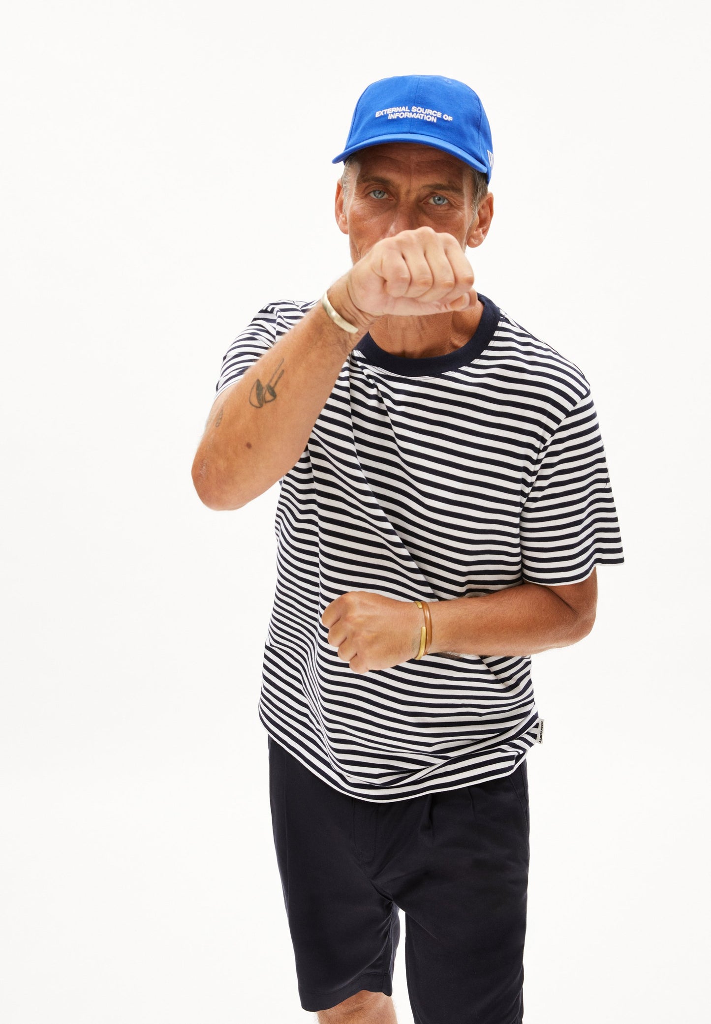 Maarkos Stripes (Night Sky-white)
