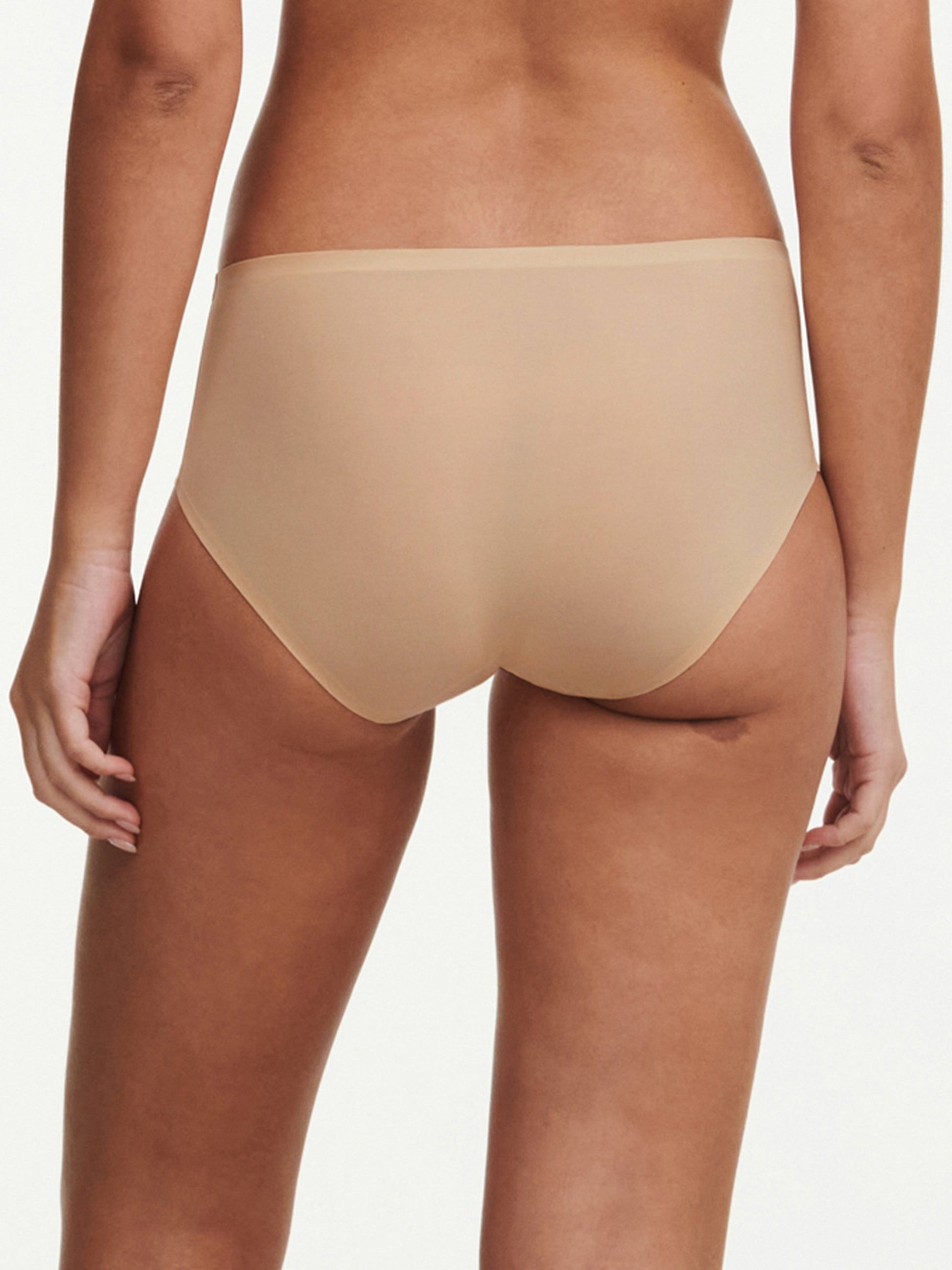SoftStretch Shorty (0wu Nude)