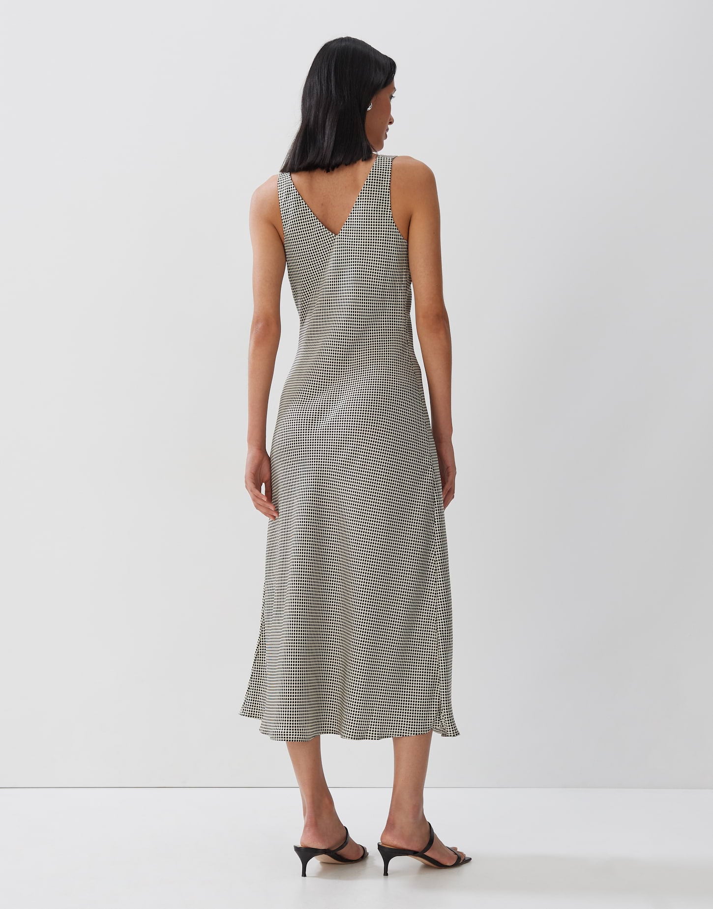 Qova minimal (Natural Glaze)