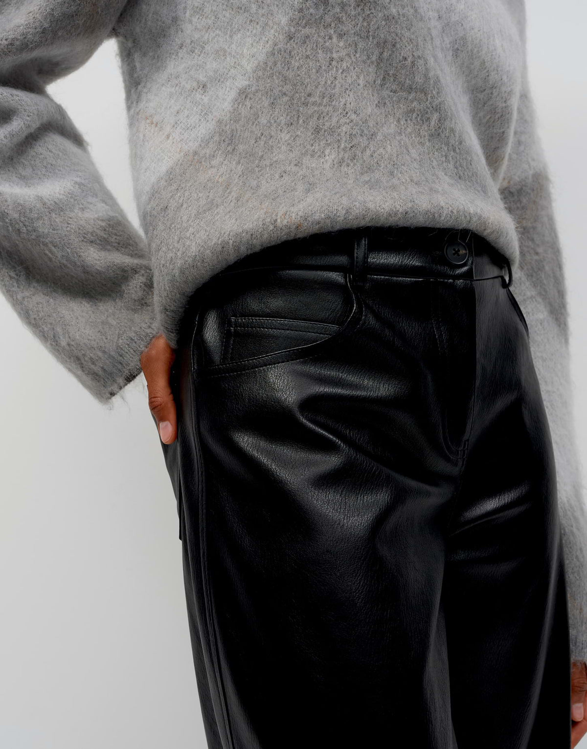 Maiga edit (Black)