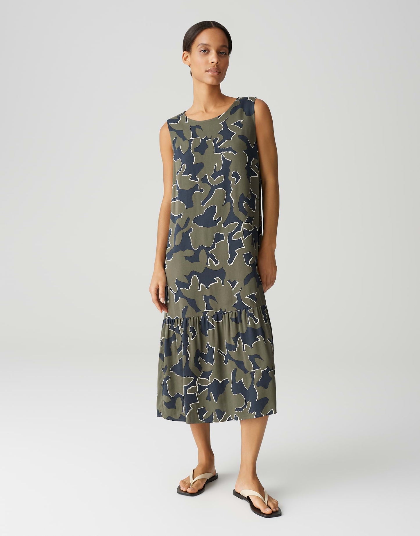 Wicy wildflower (Coal Blue)