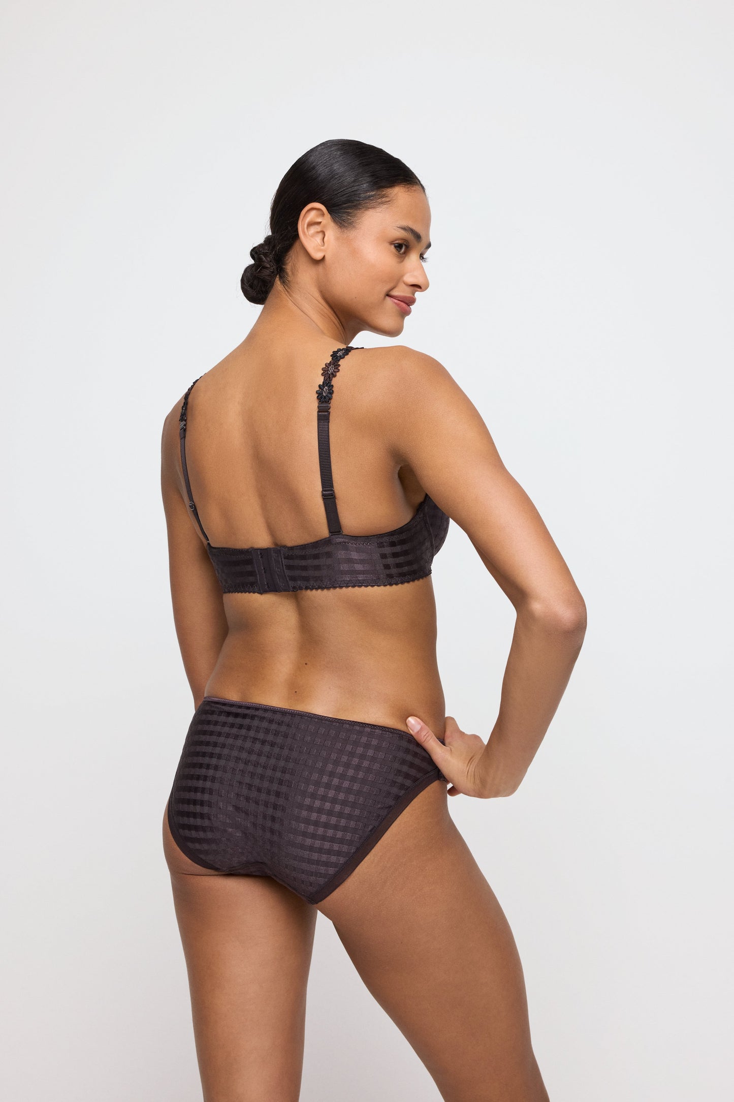 AVERO sweet chocolate Unterlegter BH Herzform (Swc)